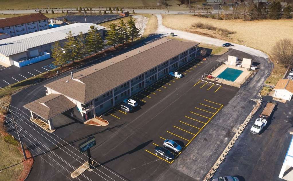 America'S Best Inn & Suites Юріка Екстер'єр фото